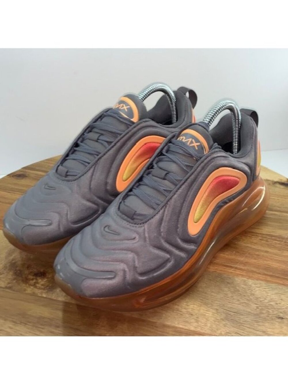 Nike Air Max 720 GS Gunsmoke/Fuel Orange Youth 6.5 / Women 8 AQ3196-004